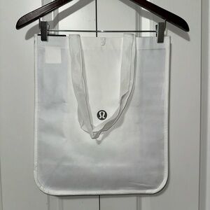 Lululemon Large White Snap Reusable Lightweight Tote Bag New